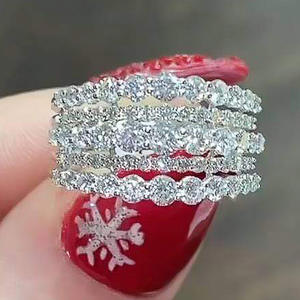 Anillos de Eternidad para Mujer T0788, Diseño de Copo de Nieve, Engaste Pavé, Piedras Redondas de Circonita Cúbica Creada en Laboratorio, Joyería de Moda Navideña - Product Image 1