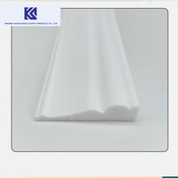 Plinthe en WPC plastique moderne pour décoration intérieure, durable, écologique et résistante à l'humidité