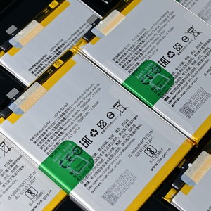 Batterie Li-Polymère SOVA BLP641 3000mAh 1:1 Originale Rechargeable pour Téléphone Portable <span class=keywords><strong>OPPO</strong></span> <span class=keywords><strong>A71</strong></span> OEM ODM Logo Personnalisé Stock 1 Qualité A+ Garantie 1 An - Product Image 2