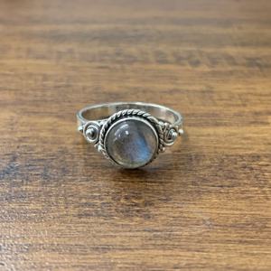 Bague de fiançailles pour femme classique en argent sterling 925 faite à la main pierre de lune exquise pierre précieuse pour les cadeaux de mariage-Made India - Product Image 1