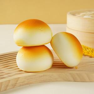 2.16 pouces Hawaiian Pain Roll Squeeze Block Toy Soft Touch PU Plastic Food Squishy Lent Rebond Rising Toast Handmade DIY Party - Product Image 2