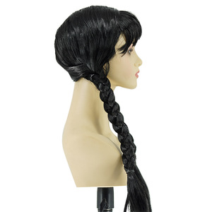 Éxito de ventas transfronterizo: Peluca de seda sin encaje estilo anime de la Familia Addams de Miércoles Addams para Halloween, negra con doble trenza, estilo COS de fábrica. - Product Image 2