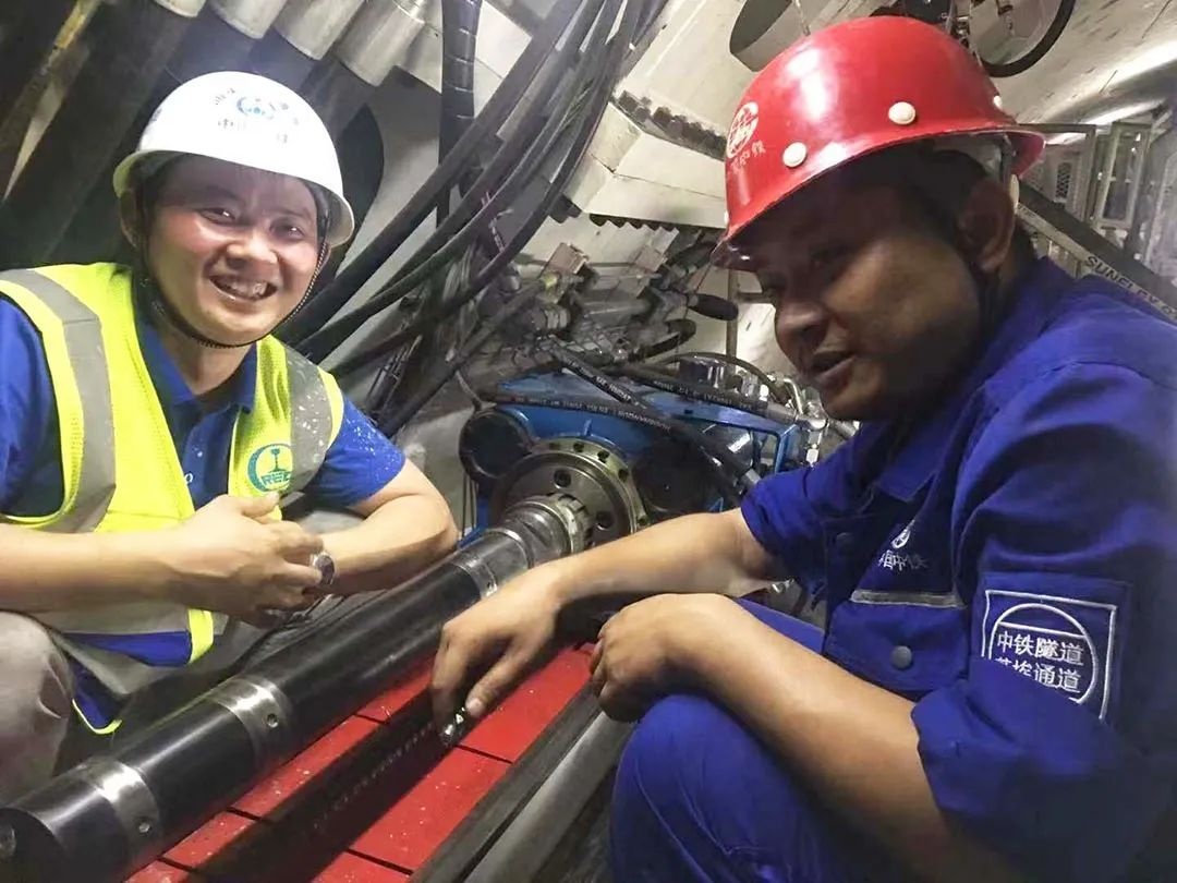 Personalized customization drilling rig machine