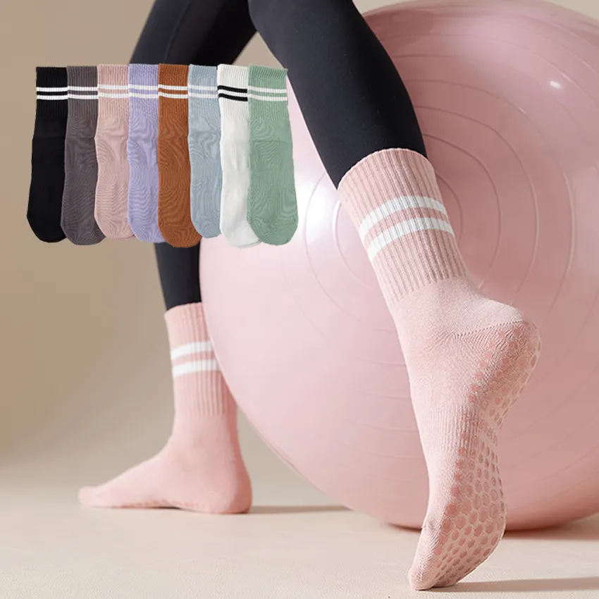 Calze da palestra in cotone imbottite sportive spesse e traspiranti antiscivolo da donna con impugnatura antiscivolo personalizzate per Pilates Yoga calze