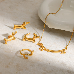 Juego de Joyería Dachshund 3D Chapado en Oro, Collar, Anillo y Aretes de Acero Inoxidable, Regalo Unisex, Diseño Animal de Moda - Product Image 1