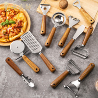 Ustensiles de cuisine 11 pièces, gadgets de cuisine, fouet en acier inoxydable avec manche en bois, coupe-pizza, séparateur d'œufs, outils de pâtisserie