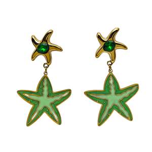Boucles d'oreilles pendantes tendance en forme d'étoile, émail vert, plaqué or, acier inoxydable 316L, durable et résistant - Product Image 1