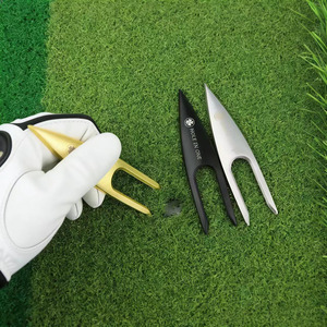 Limpiador de ranuras para palos de golf y herramienta para reparar divots, herramienta de reparación de green de golf de metal duradero con forma de pez, multifuncional para campos de golf - Product Image 6