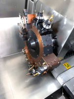 Centro de Torneado y Fresado CNC de Doble Husillo de 7.5kW de Alta Resistencia con Radio de Giro Máximo de 600mm