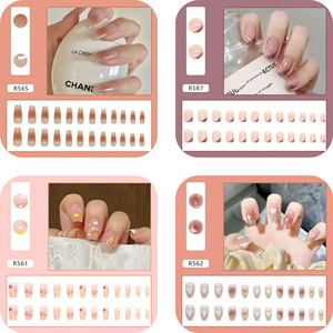 24 pièces de <span class=keywords><strong>faux</strong></span> ongles classiques transparents effet glace, en boîte, vente directe usine, en gros - Product Image 1