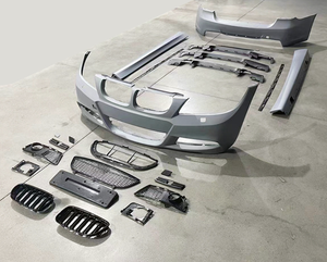 Kit carrosserie M Tech pour <span class=keywords><strong>BMW</strong></span> 318i 328i 330e pour <span class=keywords><strong>BMW</strong></span> E90 LCI Facelift M Sport E90 Pare-chocs avant E90 Pare-chocs arrière Kit carrosserie Pare-chocs arrière - Product Image 1
