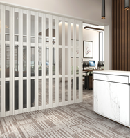Porte accordéon en PVC avec isolation acoustique et écran pliant pour salle de bain et usage extérieur