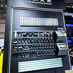 Accessoires de montage solaire Connecteur de rail Pince à crochet pour <span class=keywords><strong>pieds</strong></span> en L Accessoires d'installation de panneaux solaires avant réglables - Product Image 2