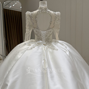 Vestido de Novia Elegante Xx109 Color Marfil con Escote Pronunciado, Adornado con Cristales, de Satén, con Apliques de Encaje y Cola, para Bodas Formales Jancember - Product Image 3