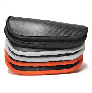 Espinilleras de Fútbol NIMBLEE con Logotipo Personalizado, Material de Fibra de Carbono, con Absorción de Impactos, Protección de Fútbol con EVA Engrosada - Product Image 6