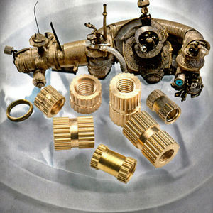 Écrous moletés en laiton DIN 16903 personnalisés pour le traitement de l'eau, écrous à insertion ouverte à double émbout à épaule ronde pour moulages plastiques - Product Image 3