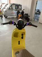 Trottinette Électrique Rétro Sans Balais à Deux Roues pour Adultes, 800W 60V, Batterie au Lithium, Idéale pour les Déplacements Urbains Quotidiens - Vente en Gros