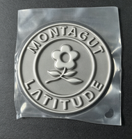Impression par transfert thermique haute fréquence en TPU avec motif rectangulaire et bord découpé à chaud pour étiquettes de vêtements
