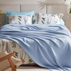 Lightweight Eco-Friendly Cotton <b>Waffle</b> Weave Printed Pattern <b>Blanket</b> All-Season Soft Skin-Friendly Throw Style Plain - Product Image 2