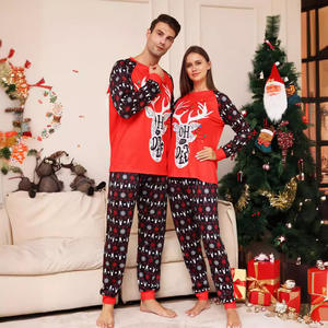 2024 parejas mamá papá hijo trajes a juego mameluco estampado de ciervo aspecto Navidad familia conjuntos de pijama personalizados para mujeres bebé niña - Product Image 3
