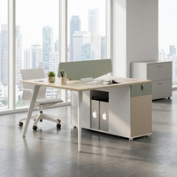 Poste de travail de bureau individuel, bureau informatique moderne avec cloison de séparation, ensemble de mobilier de direction de luxe personnalisable