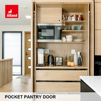 Armoire de cuisine en chêne blanc massif avec porte de garde-manger escamotable, style scandinave, nordique et Japandi, placage en bois véritable Alland Wabisabi