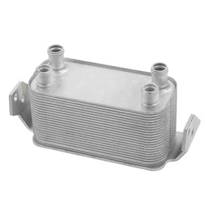 Enfriador de aceite PBC500051 refrigerado por agua para Land Rover Range Rover, tamaño del núcleo 10x8x6 - Product Image 1