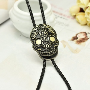Cravate bolo <span class=keywords><strong>gothique</strong></span> western pour homme, personnalisée, en émail noir, avec motif de crâne de bonbon de café et de sucre, fournisseur en gros de cravates bolo en métal - Product Image 3