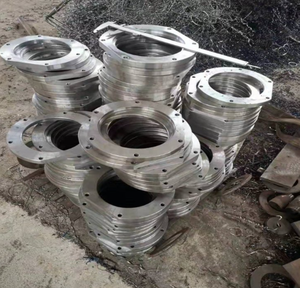 Flange en acier au carbone non standard de qualité industrielle, résistante à haute pression pour les systèmes de pipelines pétrochimiques avec - Product Image 2