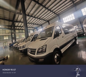 Minibus de tourisme spacieux haut de gamme 6,9 m 18 <span class=keywords><strong>places</strong></span> Euro <span class=keywords><strong>4</strong></span> Essence LHD&RHD pour transferts touristiques et de station-balnéaire - Product Image 2