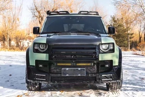 Kit de Conversión de Carrocería Compatible con <span class=keywords><strong>Land</strong></span> <span class=keywords><strong>Rover</strong></span> Defender 2020 - Conjunto de Parachoques Delantero y Trasero Estilo Lumma con Rejilla - Product Image 3