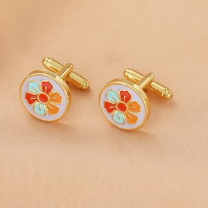 <strong>2026</strong> Custom Logo <strong>New</strong> Round Alloy Cufflinks with Simple Design for Men Colorful Flower Cufflinks Gifts - Product Image 5