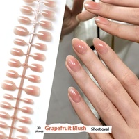 Lot de 30 faux ongles courts ovales effet blush style Ins ; Faux ongles à presser à motif étoile avec extrémité scellée, vente en gros