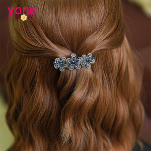 Simpatici fermagli <span class=keywords><strong>per</strong></span> capelli in pietra di cristallo in lega <span class=keywords><strong>per</strong></span> ragazze primavera capelli a farfalla con fermagli <span class=keywords><strong>per</strong></span> capelli a fiore di strass - Product Image 5