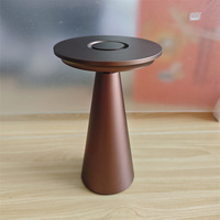 Lámpara de mesa inalámbrica LED de carga inalámbrica Qi con batería recargable para hotel restaurante hogar decorativo