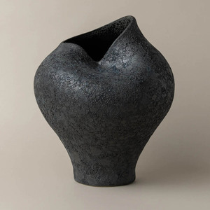 Vaso in Ceramica Nera di Alta Qualità, Moderno e Floreale, Fatto a Mano, per Tavolo da <span class=keywords><strong>Pranzo</strong></span>, Matrimoni, Soggiorno, Decorazione Opaca - Product Image 4