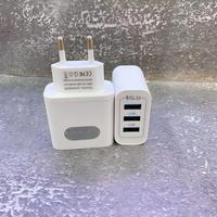 Chargeur mural multi-ports 3-USB QC3.0 à charge rapide pour ordinateur portable et téléphone portable avec design pliable et câble rétractable