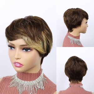 Parrucca economica con capelli umani a Bob corti con <span class=keywords><strong>frangetta</strong></span> <span class=keywords><strong>bionda</strong></span> Highlight naturale capelli ondulati parrucca senza lacci vera colla a taglio Pixie - Product Image 1