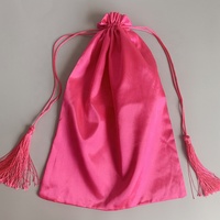 Pochette d'extension de cheveux en satin argenté personnalisée faite à la main sacs à cheveux silencieux recyclables avec cordon de serrage emballage cadeau poussière rose