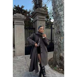 Gabardina Marrón con Botones y Cinturón, Impermeable, de Cuero PU, con Forro de Lino para Primavera, Otoño e Invierno, Peso Personalizable - Product Image 3