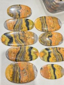 Fournisseur en gros de cabochons ovales naturels à coupe ronde pour la fabrication de bijoux au prix de gros - Product Image 3