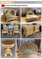 Ensemble de canapés en bois massif européen antique, sculpté à la main, feuille d'or champagne, canapé de salon avec table basse