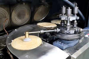 Mini Machine commerciale à gaufres et cornets, ligne de Production de cornets de crème glacée - Product Image 4