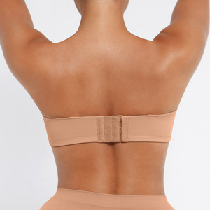 Sujetador Push Up de Talla Grande al por Mayor para Mujer con Tira Suave Desmontable y Convertible, sin Tirantes con Soporte de Busto y Aro, de Media Copa - Product Image 5