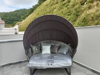 Chaise longue ronde en aluminium avec baldaquin Meubles de patio Piscine de plage Lit double pour amoureux
