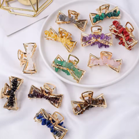 Pince à cheveux papillon plaquée or faite à la main avec éclats de cristal naturel et pierres précieuses de guérison pour femmes, vente en gros