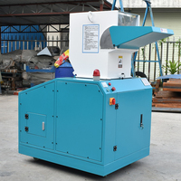 Meuleuse de bord de déchets en plastique puissante à faible bruit de 30 HP pour le déchiquetage et le recyclage de bouteilles/sacs en plastique