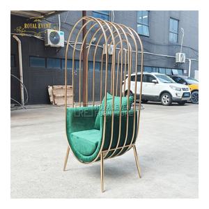 Nouvelle conception <span class=keywords><strong>de</strong></span> chaise <span class=keywords><strong>de</strong></span> banquet <span class=keywords><strong>de</strong></span> mariage en forme <span class=keywords><strong>de</strong></span> <span class=keywords><strong>cage</strong></span> à oiseaux dorée, canapé trône en acier inoxydable - Product Image 5