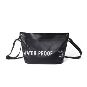 Sac à dos de randonnée et d'escalade transparent imperméable en polyester 2L pour <span class=keywords><strong>femme</strong></span> Get-Fit Sport Ocean <span class=keywords><strong>Pack</strong></span> avec pochette zippée – Tout usage - Product Image 2