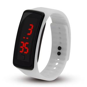 Montre-bracelet sport à bande numérique LED bon marché de fabrication personnalisée avec logo 2025, montre pour hommes et enfants, vente en gros de montres-bracelets sport - Product Image 5